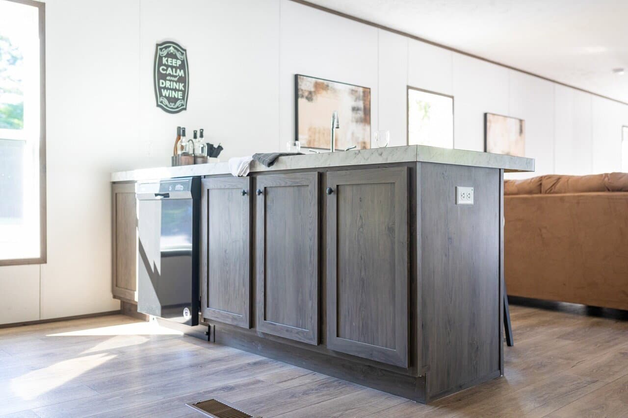 Phoenix 16763a kitchen home features