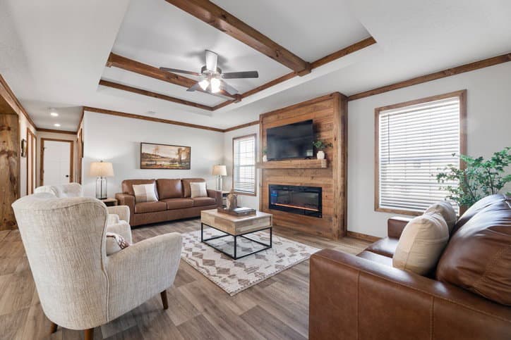 Reece 32663a interior home features