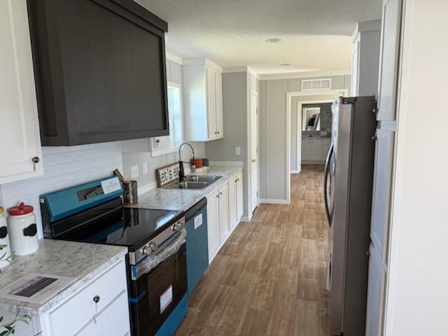Iron ranch 16763a kitchen home features