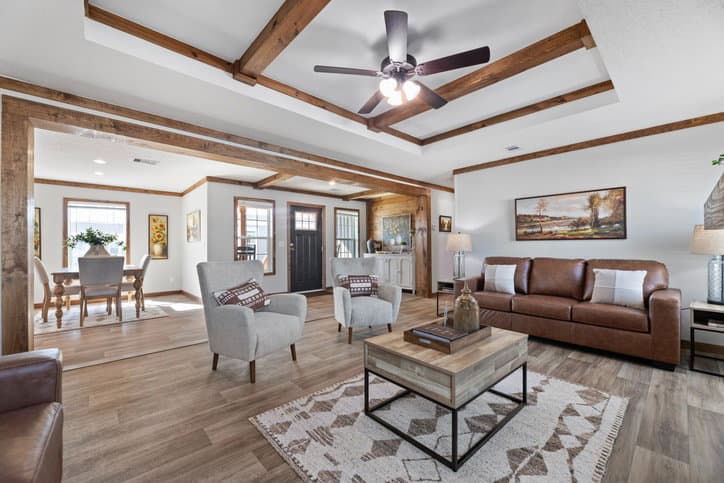 Reece 32663a interior home features