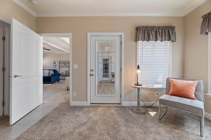 Timberview 32663e bedroom home features