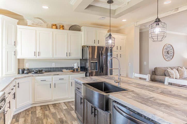 King 32764b kitchen home features