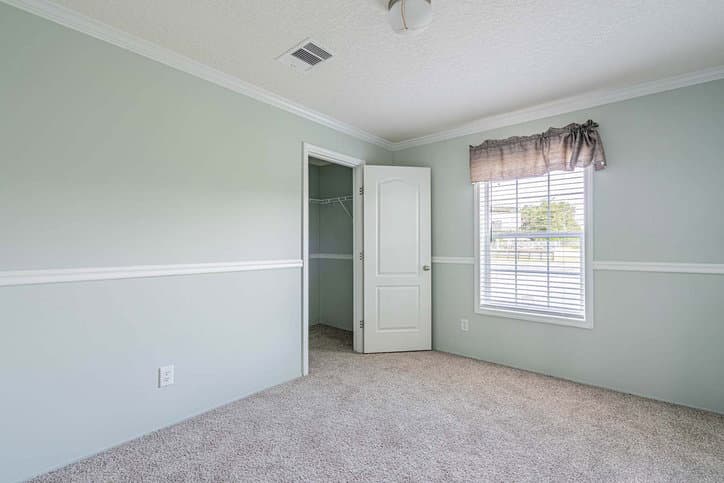 Camron 28563f bedroom home features