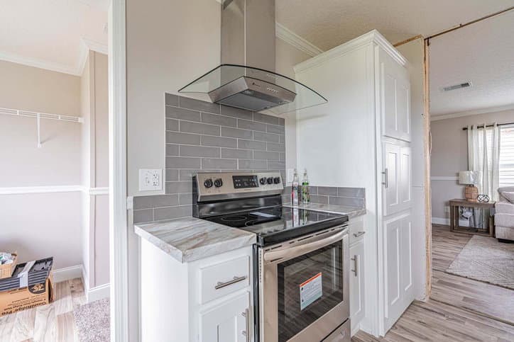 Kimbrel 28764a kitchen home features