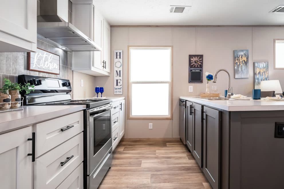 Magellan kitchen home features