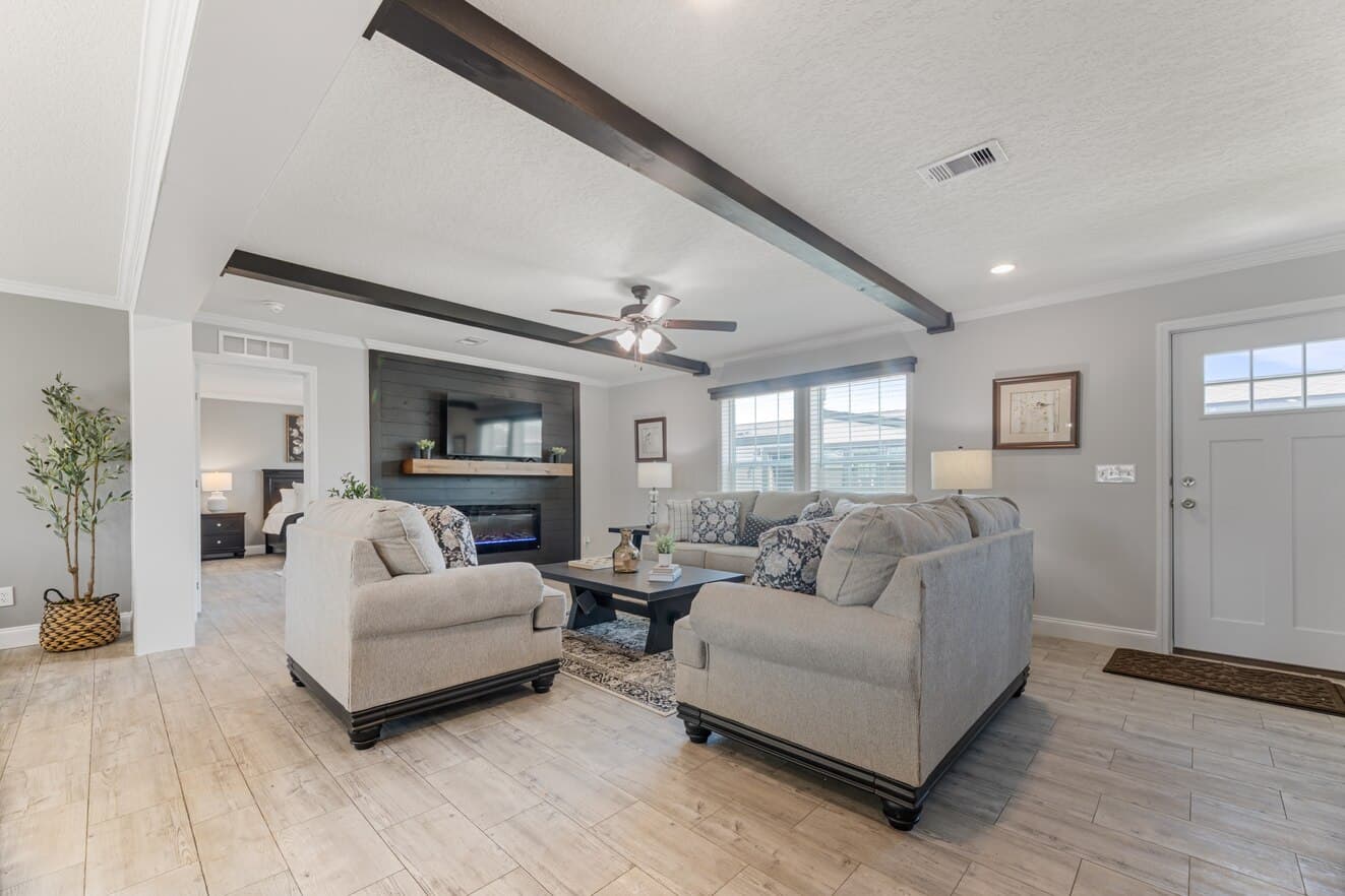 Jones 32764b interior home features