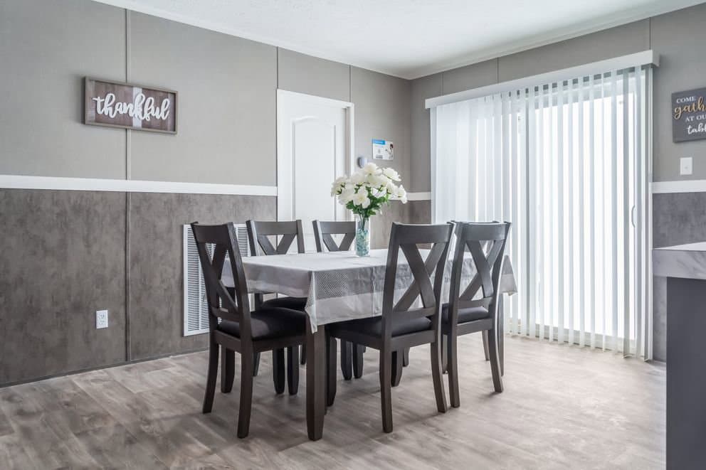 Tradition 52b interior home features