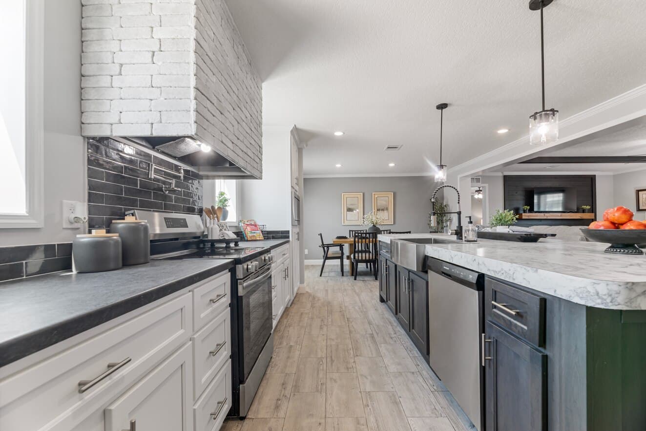 Jones 32764b kitchen home features